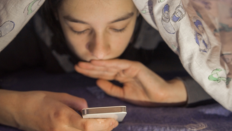 As a parent, you may be wondering how to help a teenager with sleep problems. Here are some tips to get your teen started on the path to better sleep.