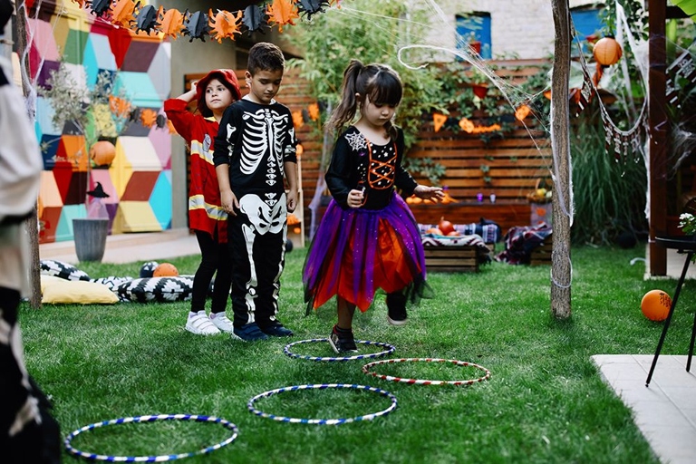 If you're looking for some ghoulishly good fun this Halloween, look no further than these outdoor party games!