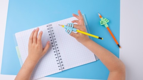 There are a few things that can be done to help improve handwriting for teenagers with dyslexia.