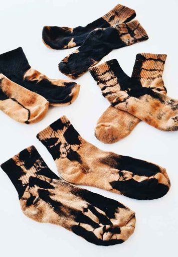There are five different ways that you can use bleach to tie-dye socks.