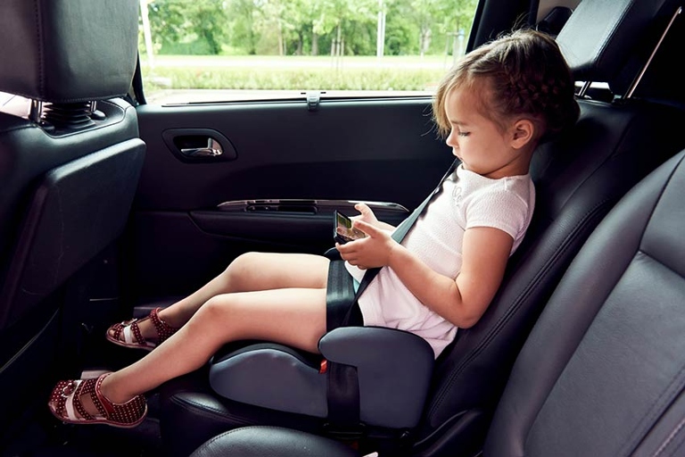 There are many mobile games that are perfect for tweens and teens to play on a car trip.