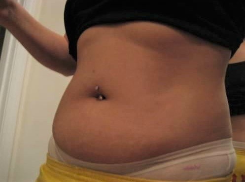 There is no age limit when it comes to getting a bellybutton piercing, but those who are overweight may have to wait until they lose some weight before getting the piercing.