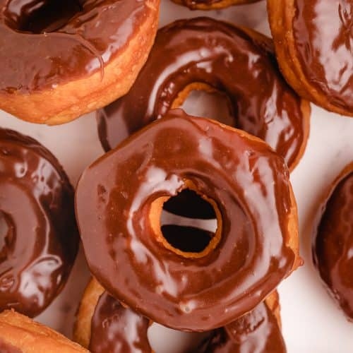 These donuts are so easy to make, and only require 15 minutes of your time!
