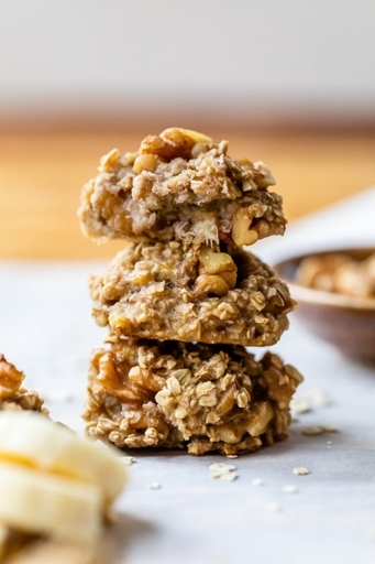 These three ingredient banana oatmeal cookies are a healthy snack for teens.