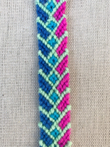 This is a great friendship bracelet tutorial for those who want to add a little bit of color to their life.